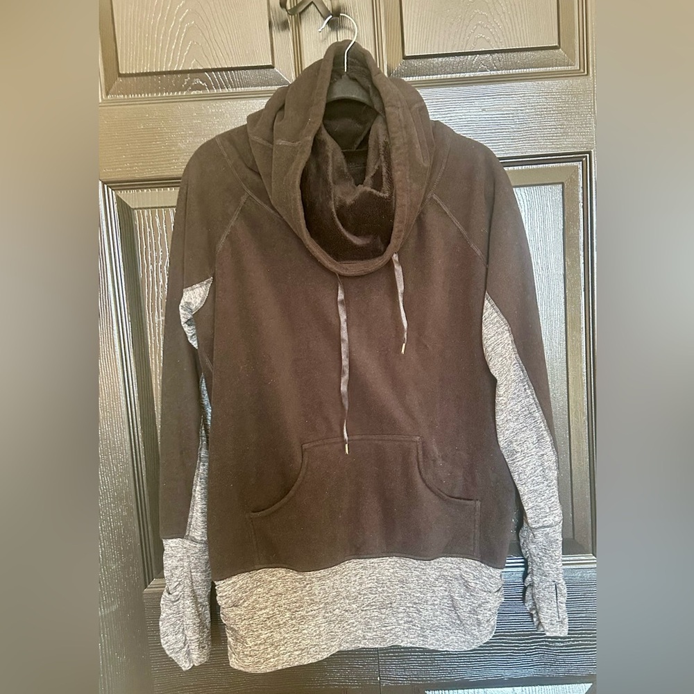Lululemon Don’t Worry Be Happy Hoodie Black Heathered Grey Size 8